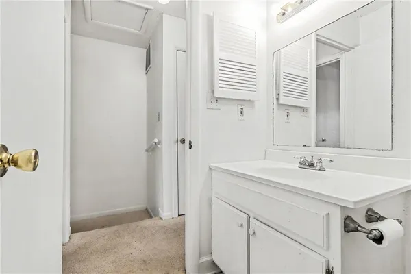 $190,000 | 2060 Kings Gate Circle Southwest, Unit A, Snellville, GA 30078