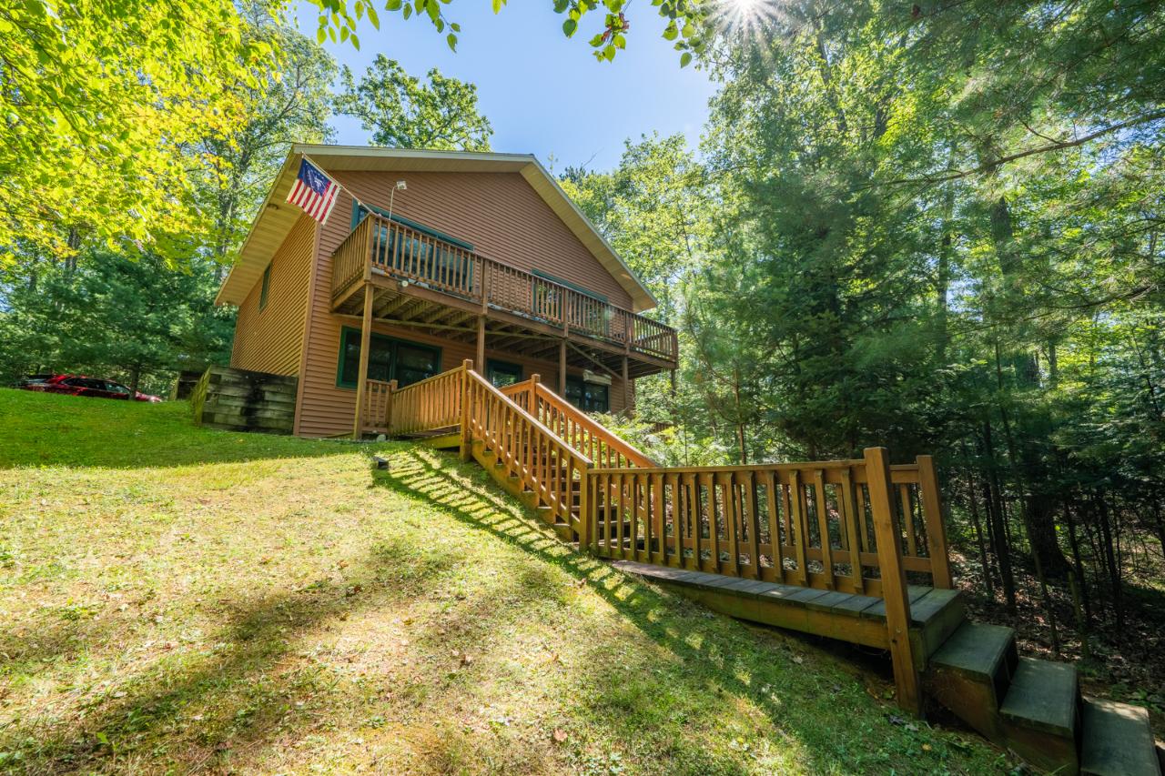 7556 Clear Lake Road Rhinelander, WI 54501 - Photo 3 of 36 Gallery Image 3