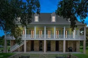 $1,795,000 | 794 West Beach Boulevard, Pass Christian, MS 39571