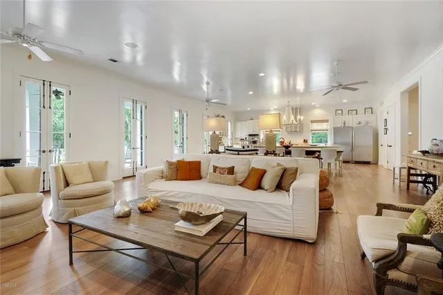 $2,300,000 | 794 West Beach Boulevard, Pass Christian, MS 39571