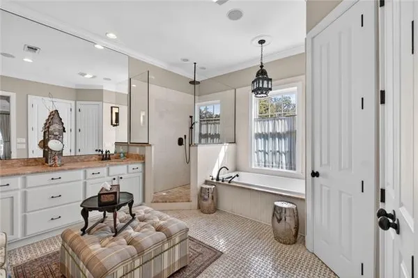 $1,795,000 | 794 West Beach Boulevard, Pass Christian, MS 39571