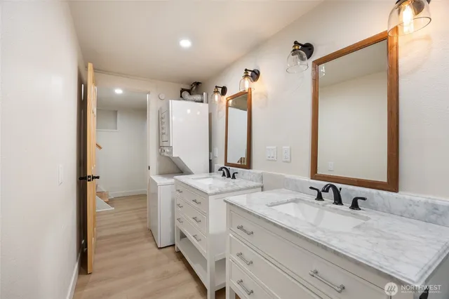 $325,000 | 1003 West Rose Avenue, Moses Lake, WA 98837