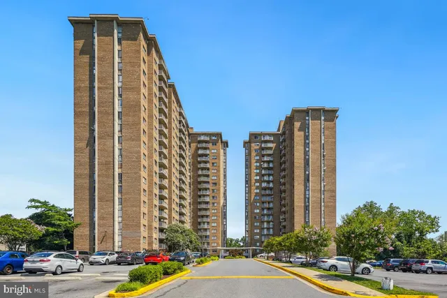 $129,000 | 1836 Metzerott Road, Unit 1416, Hyattsville, MD 20783