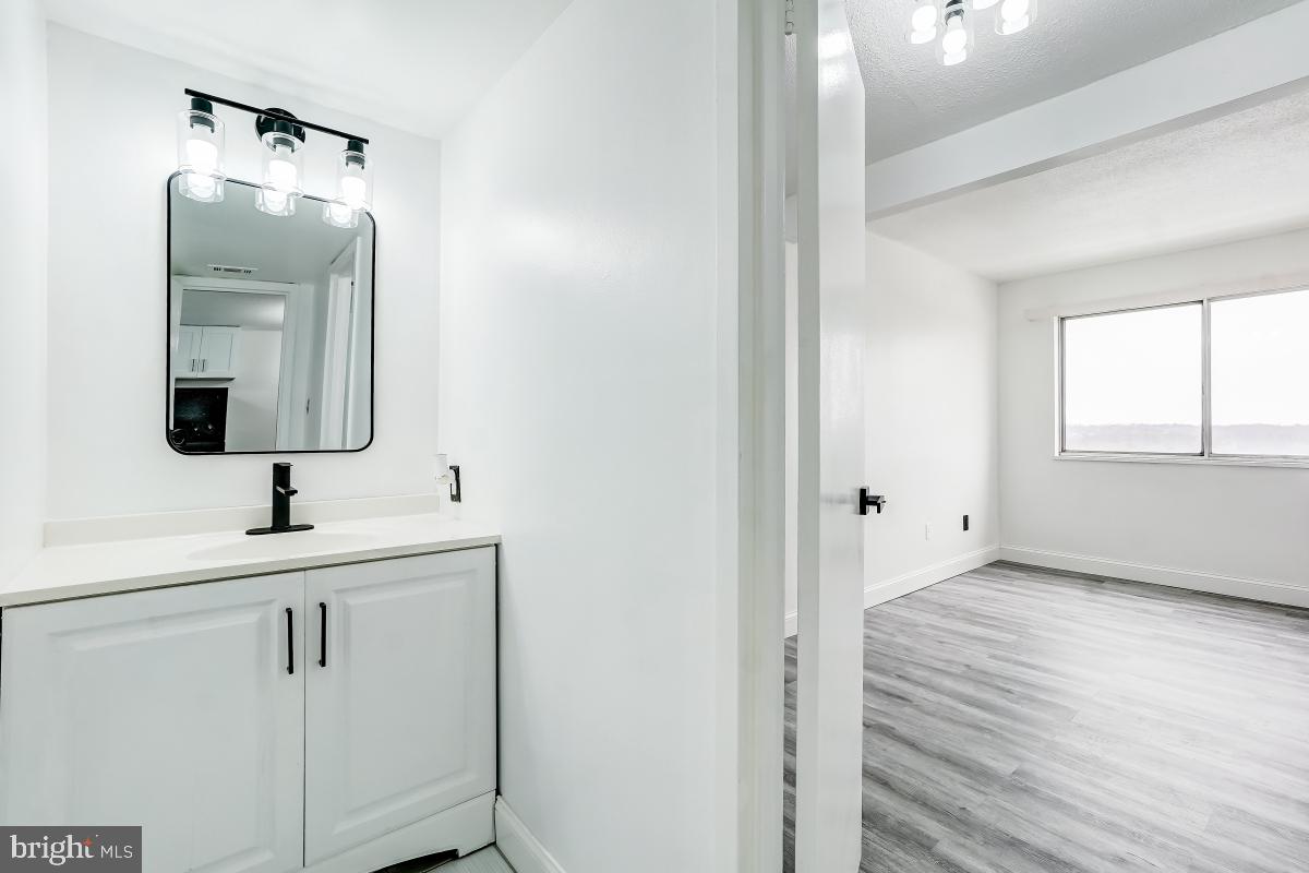 1836 Metzerott Road, Unit 1416 Hyattsville, MD 20783 - Photo 25 of 36