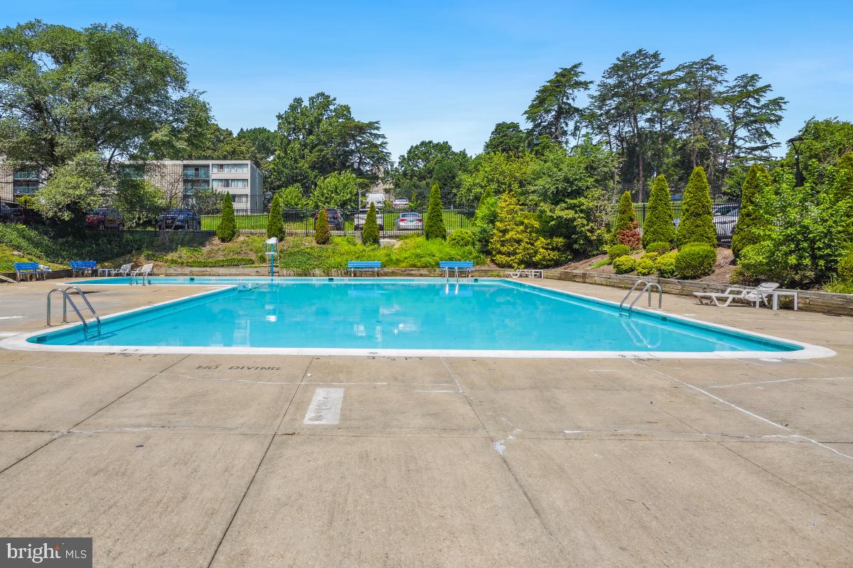 1836 Metzerott Road, Unit 1416 Hyattsville, MD 20783 - Photo 33 of 36