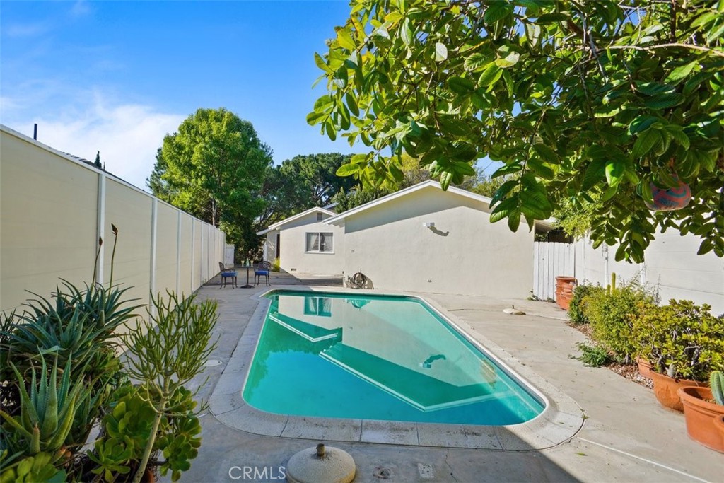 8636 Delco Avenue Winnetka, CA 91306 - Photo 20 of 20