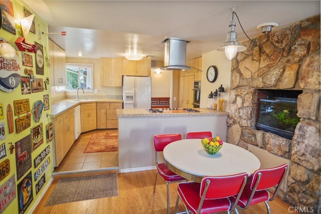 8636 Delco Avenue Winnetka, CA 91306 - Photo 7 of 20