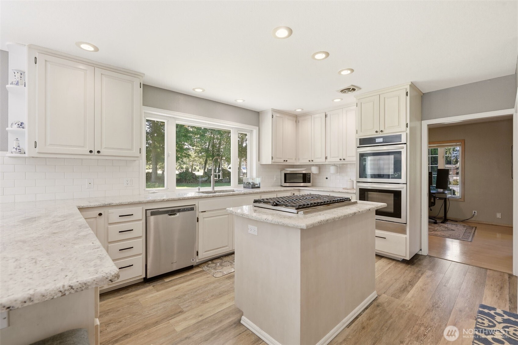 4225 Montgomery Place Mount Vernon, WA 98274 - Photo 15 of 40