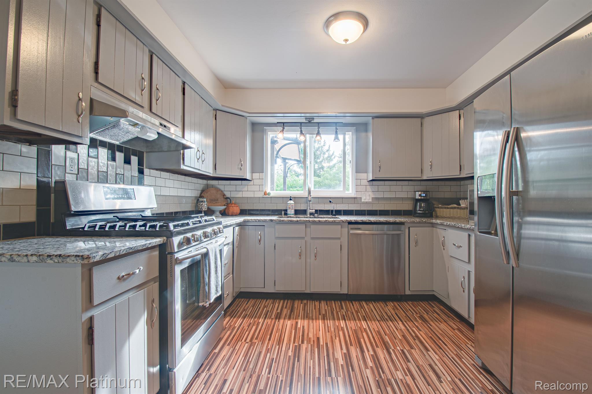 13503 Fenton Road Fenton, MI 48430 - Photo 11 of 54 Gallery Image 11