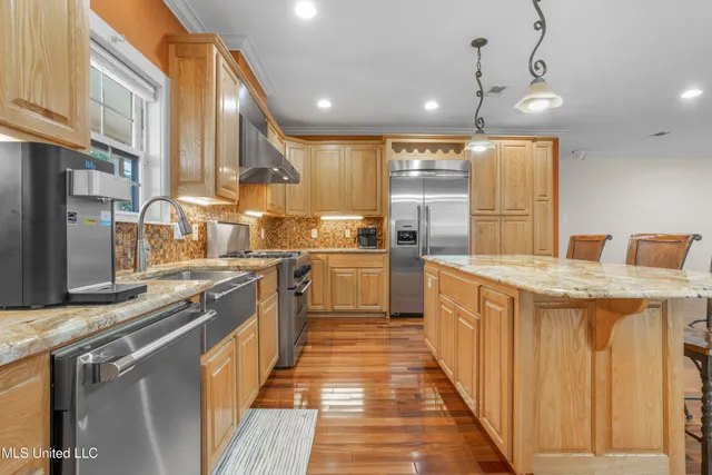 $510,000 | 130 Acacia Avenue, Biloxi, MS 39530