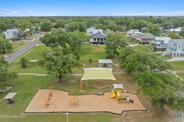 $510,000 | 130 Acacia Avenue, Biloxi, MS 39530