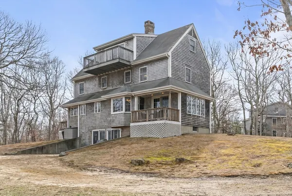 $2,350,000 | 81 Whalers Walk, Edgartown, MA 02539