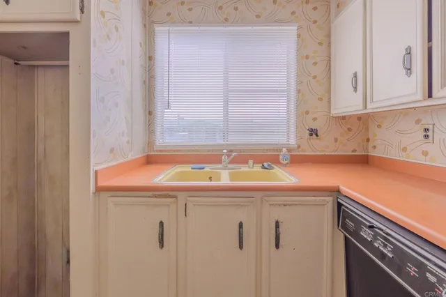 $269,000 | 4650 Dulin Road, Unit 188, Fallbrook, CA 92003