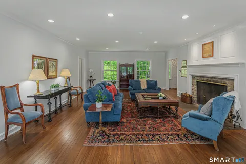 $2,549,000 | 25 Pond Road, Ridgefield, CT 06877