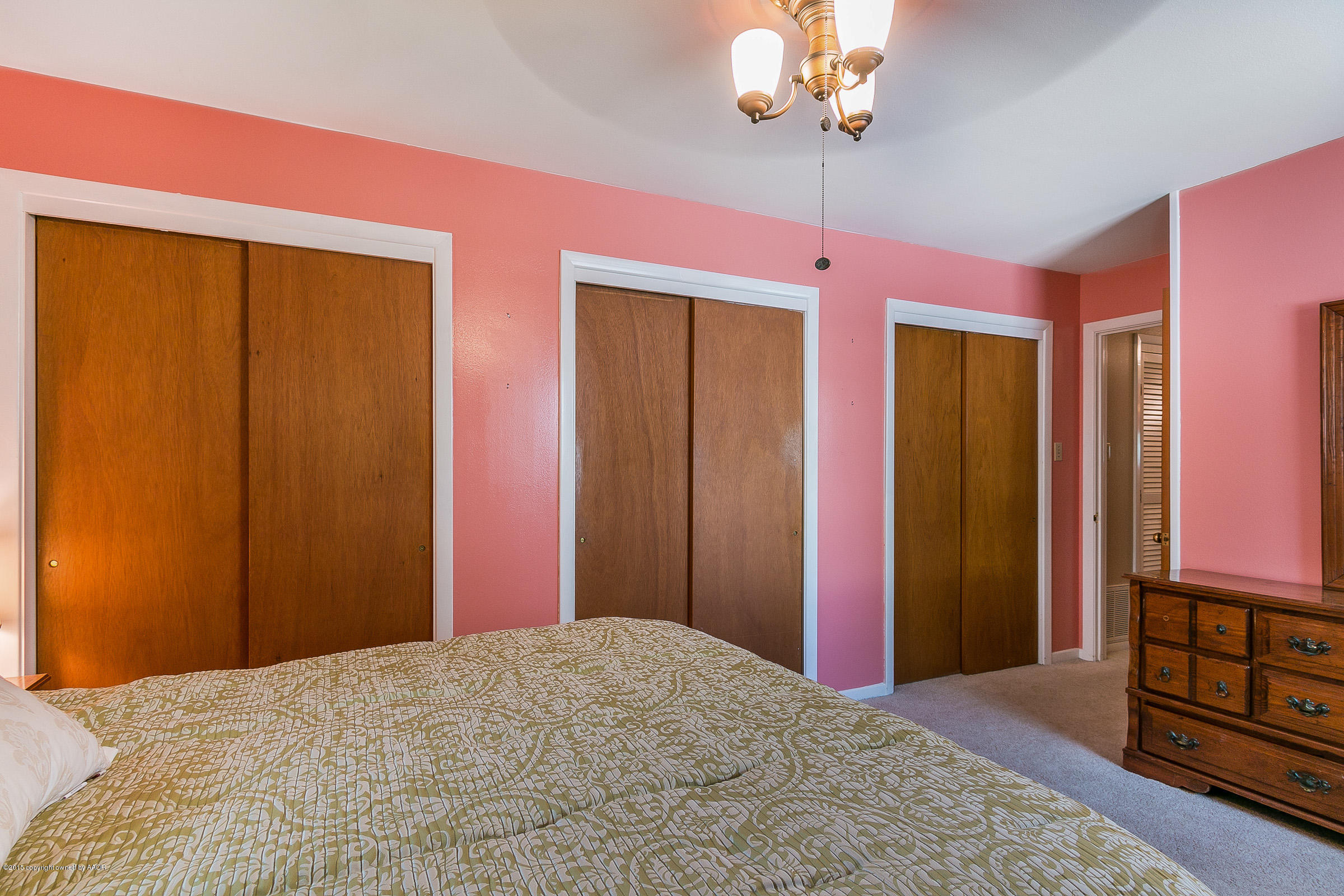 6105 Hanson Road Amarillo, TX 79106 - Photo 14 of 24 Bedroom 1 View 2