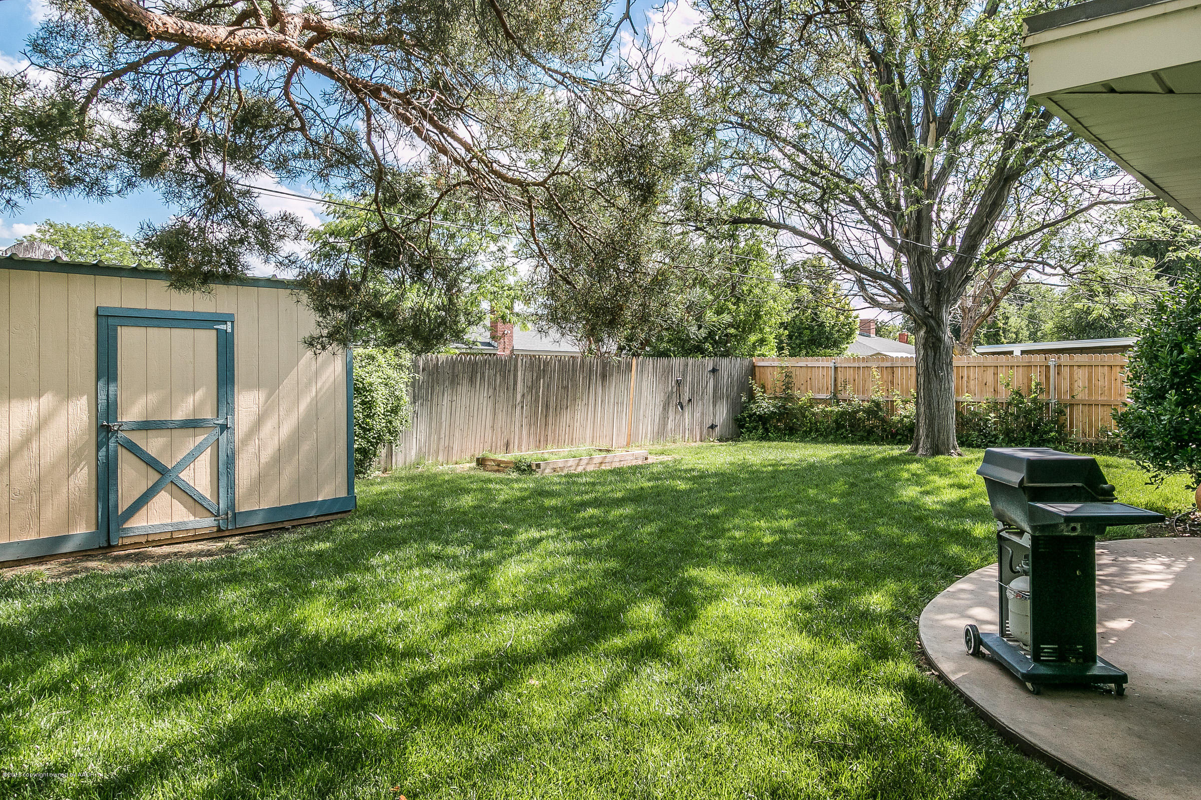 6105 Hanson Road Amarillo, TX 79106 - Photo 22 of 24 Back Yard