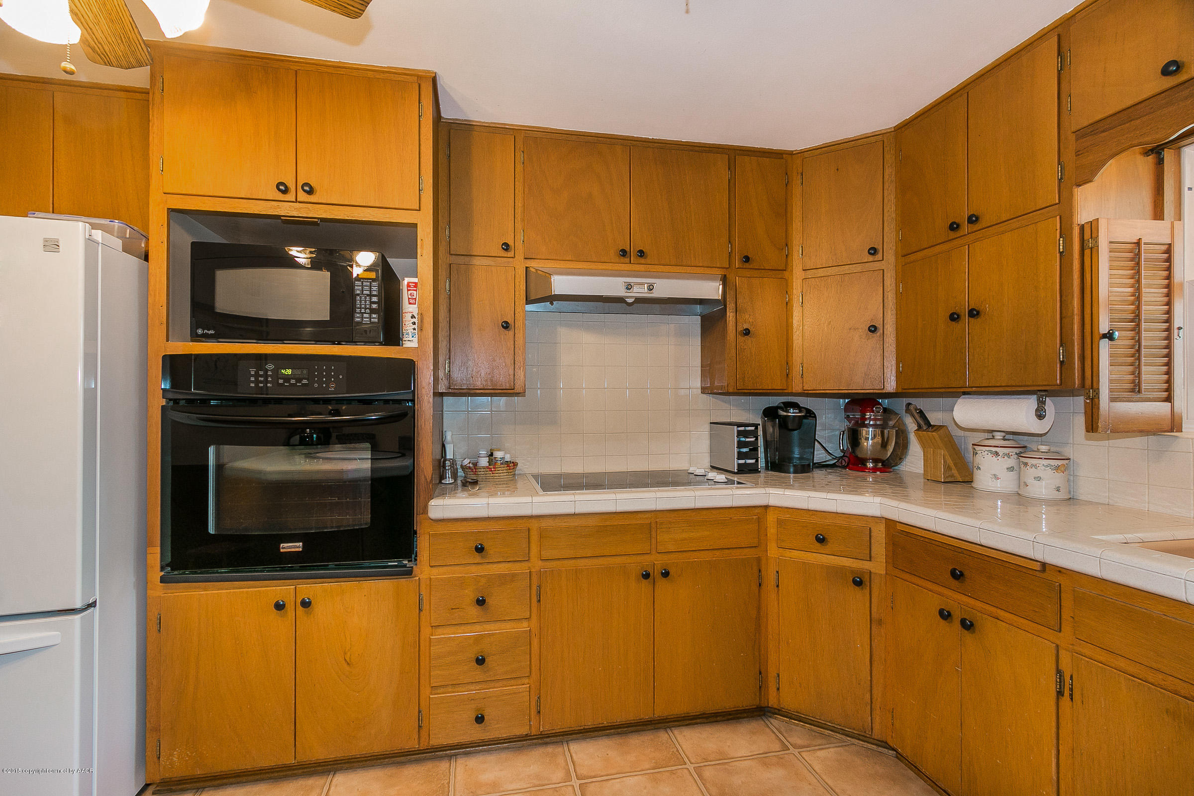 6105 Hanson Road Amarillo, TX 79106 - Photo 10 of 24 Kitchen 2
