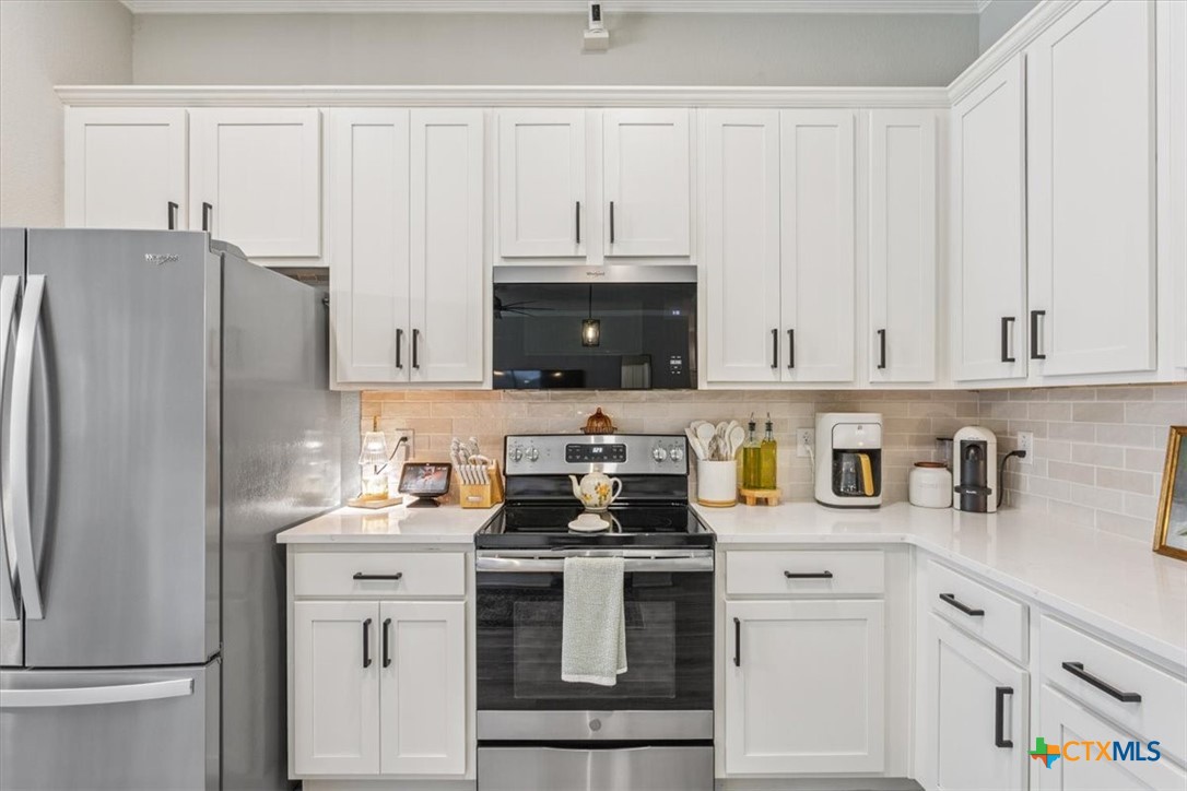 1115 Rhodactis Drive Temple, TX 76502 - Photo 11 of 35 Kitchen