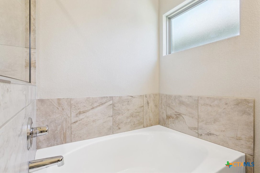 1115 Rhodactis Drive Temple, TX 76502 - Photo 21 of 35 Bathroom
