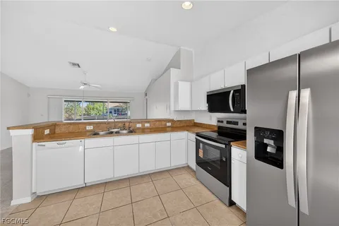 $250,000 | 2710 61st Street West, Lehigh Acres, FL 33971