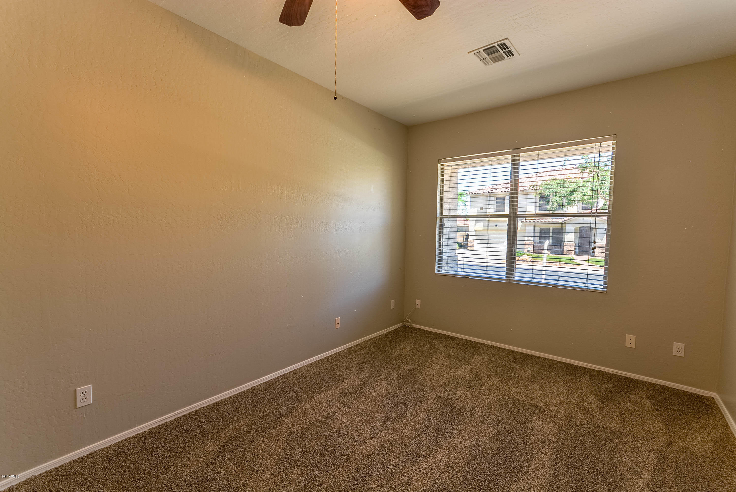 1317 East Pedro Road Phoenix, AZ 85042 - Photo 19 of 51 DSC_0116-HDR