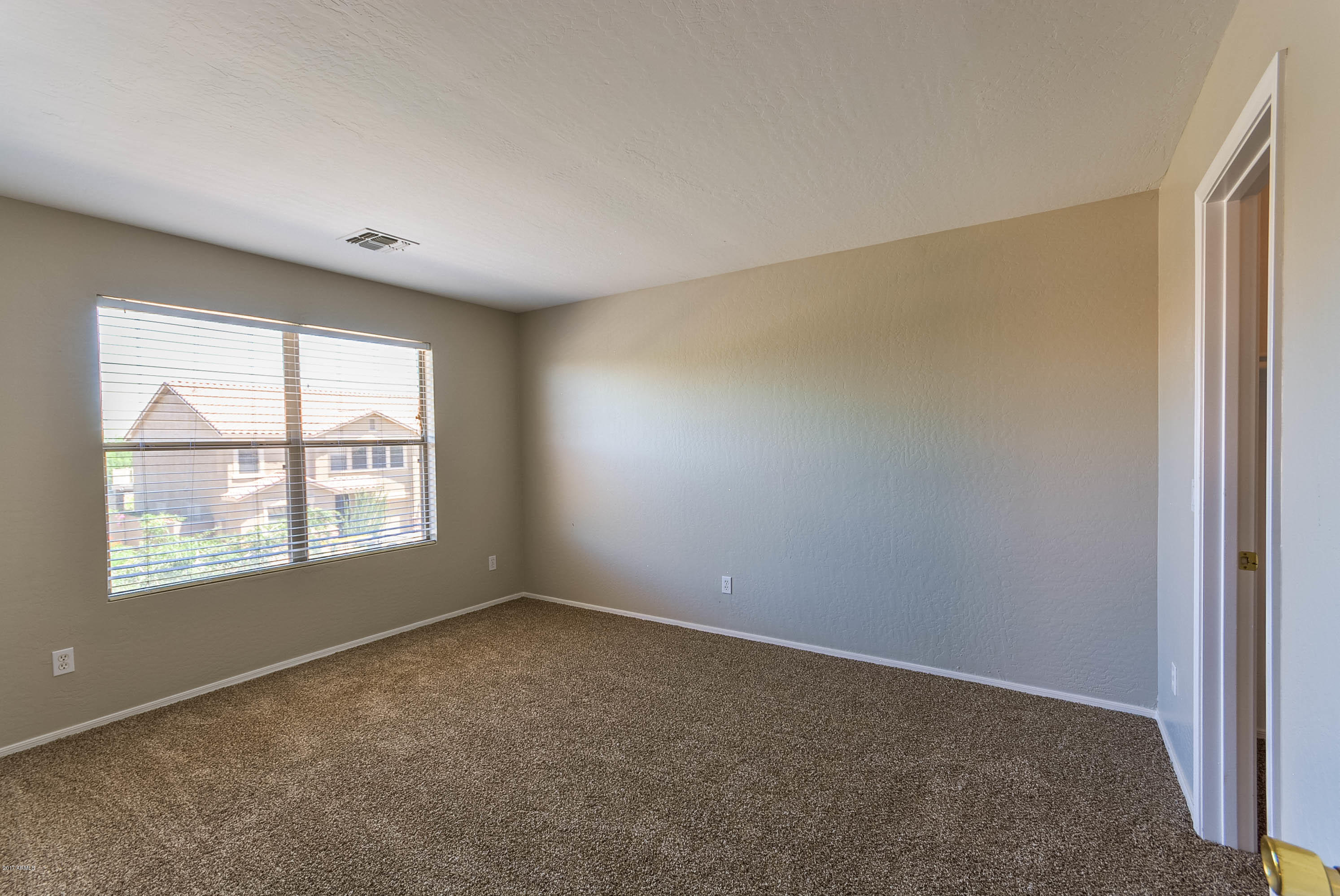 1317 East Pedro Road Phoenix, AZ 85042 - Photo 41 of 51 DSC_0219-HDR
