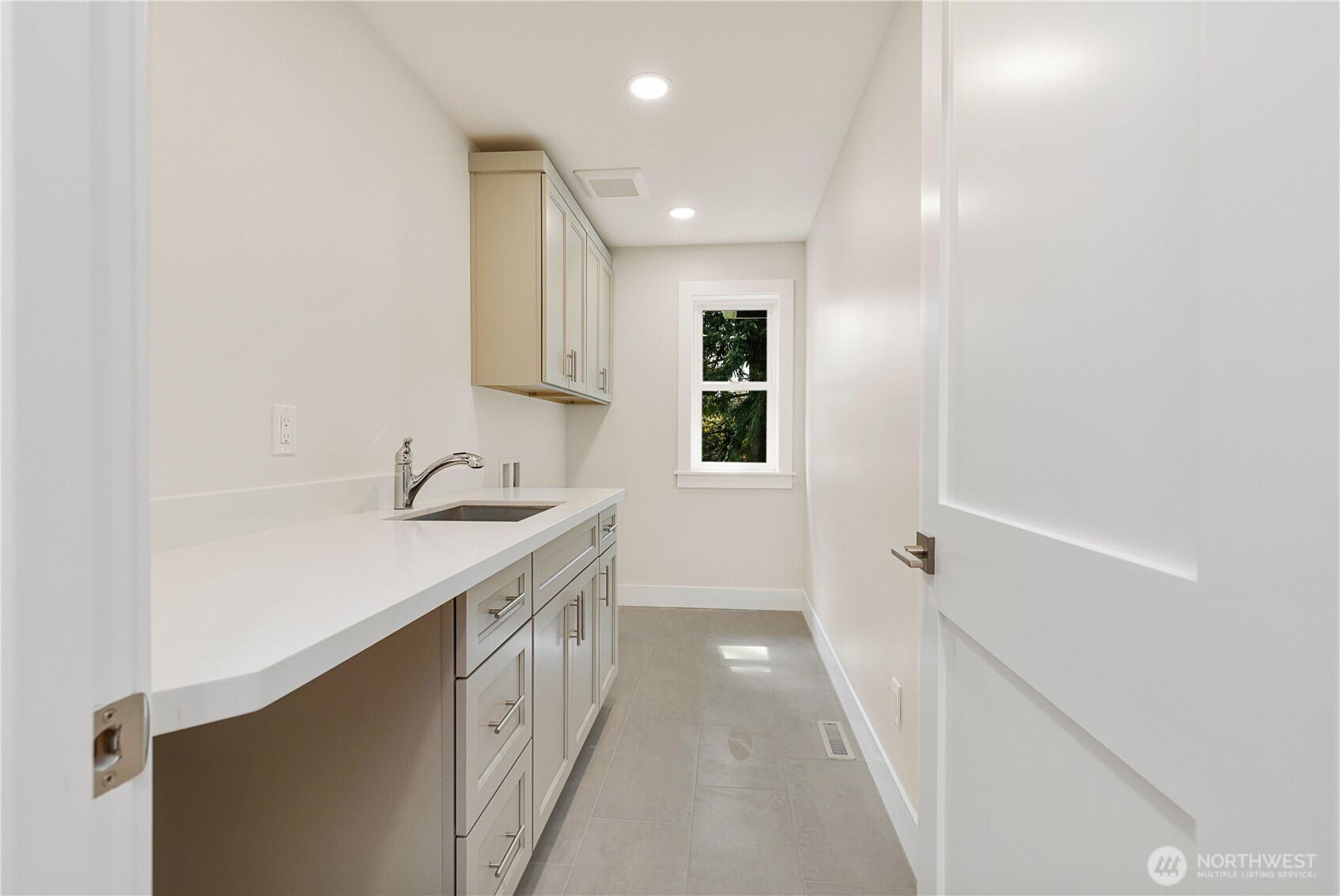 15518 56th Avenue West Edmonds, WA 98026 - Photo 33 of 40