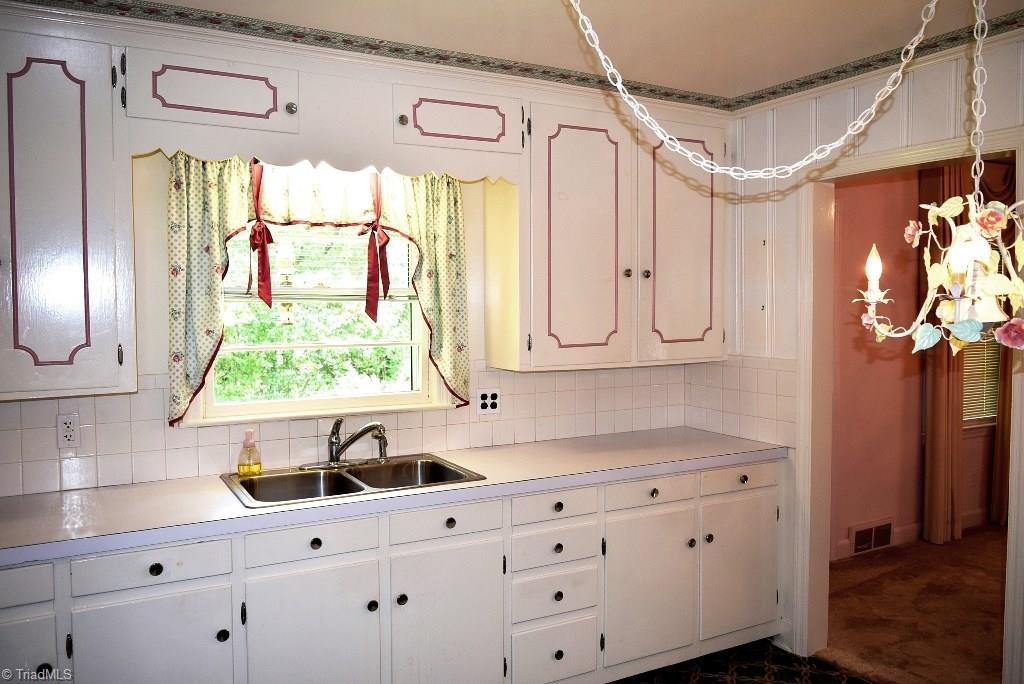 4375 Rustic Road Northwest Winston-Salem, NC 27106 - Photo 6 of 17 Gallery Image 6