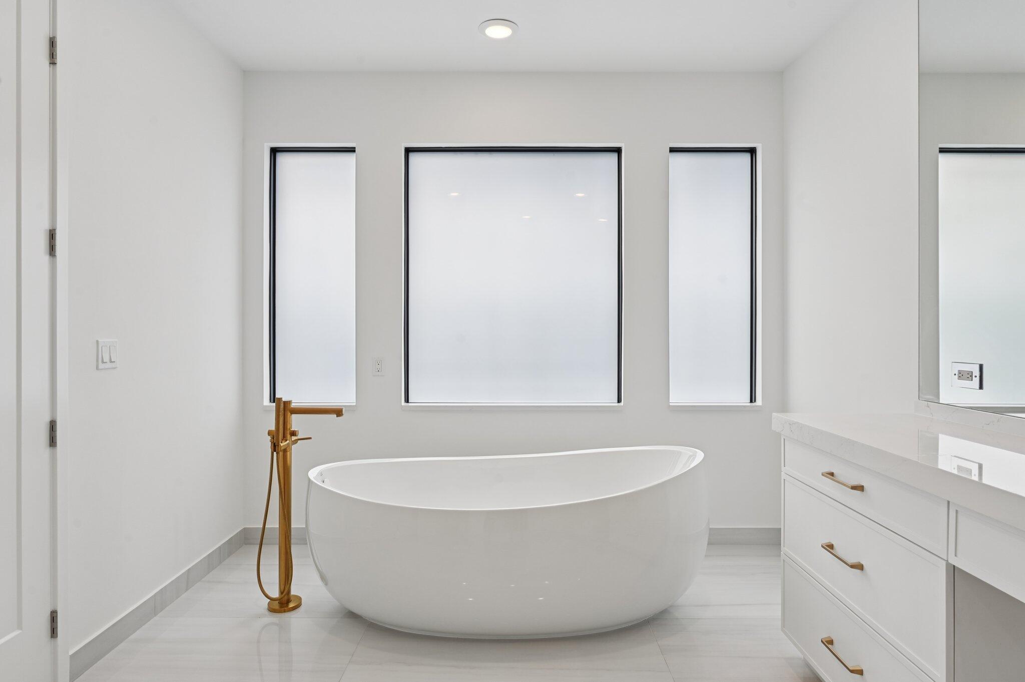 8107 Crystal Downs Avenue Boca Raton, FL 33434 - Photo 11 of 33 Her Primary Bathroom (2) 8107