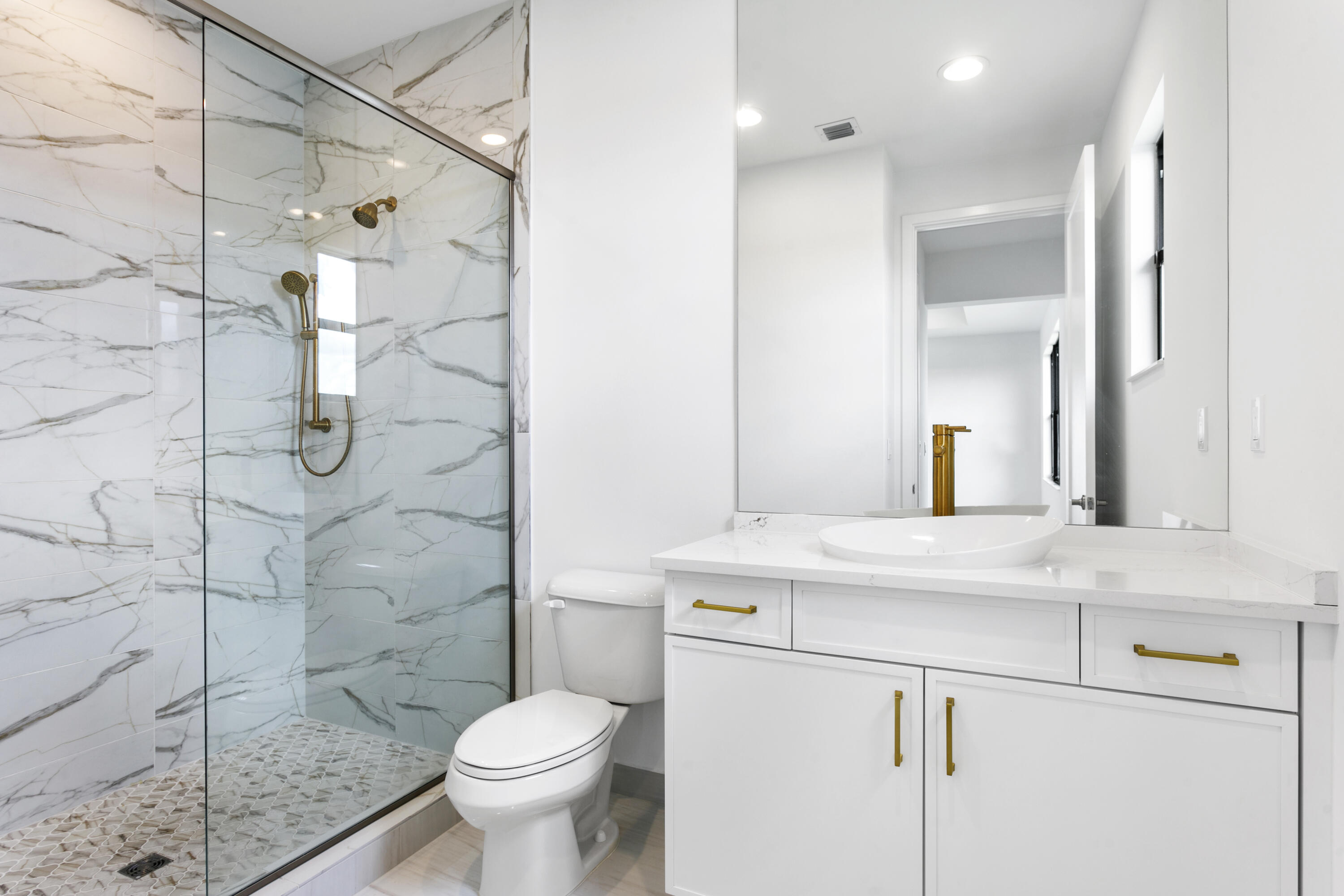 8107 Crystal Downs Avenue Boca Raton, FL 33434 - Photo 12 of 33 Full Bathroom