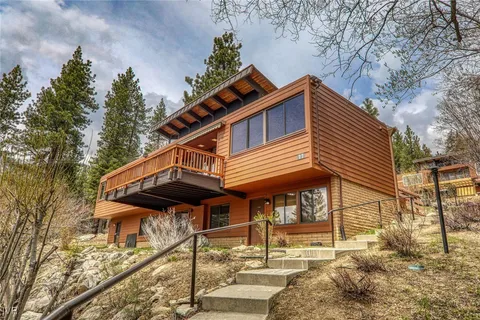 $1,500,000 | 725 Fairview Boulevard, Unit 11, Incline Village, NV 89451