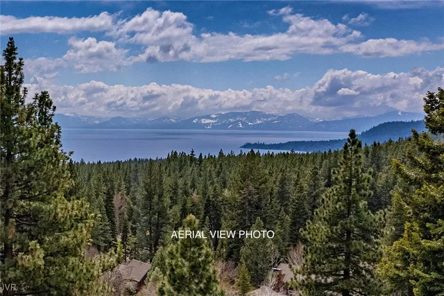 $1,500,000 | 725 Fairview Boulevard, Unit 11, Incline Village, NV 89451