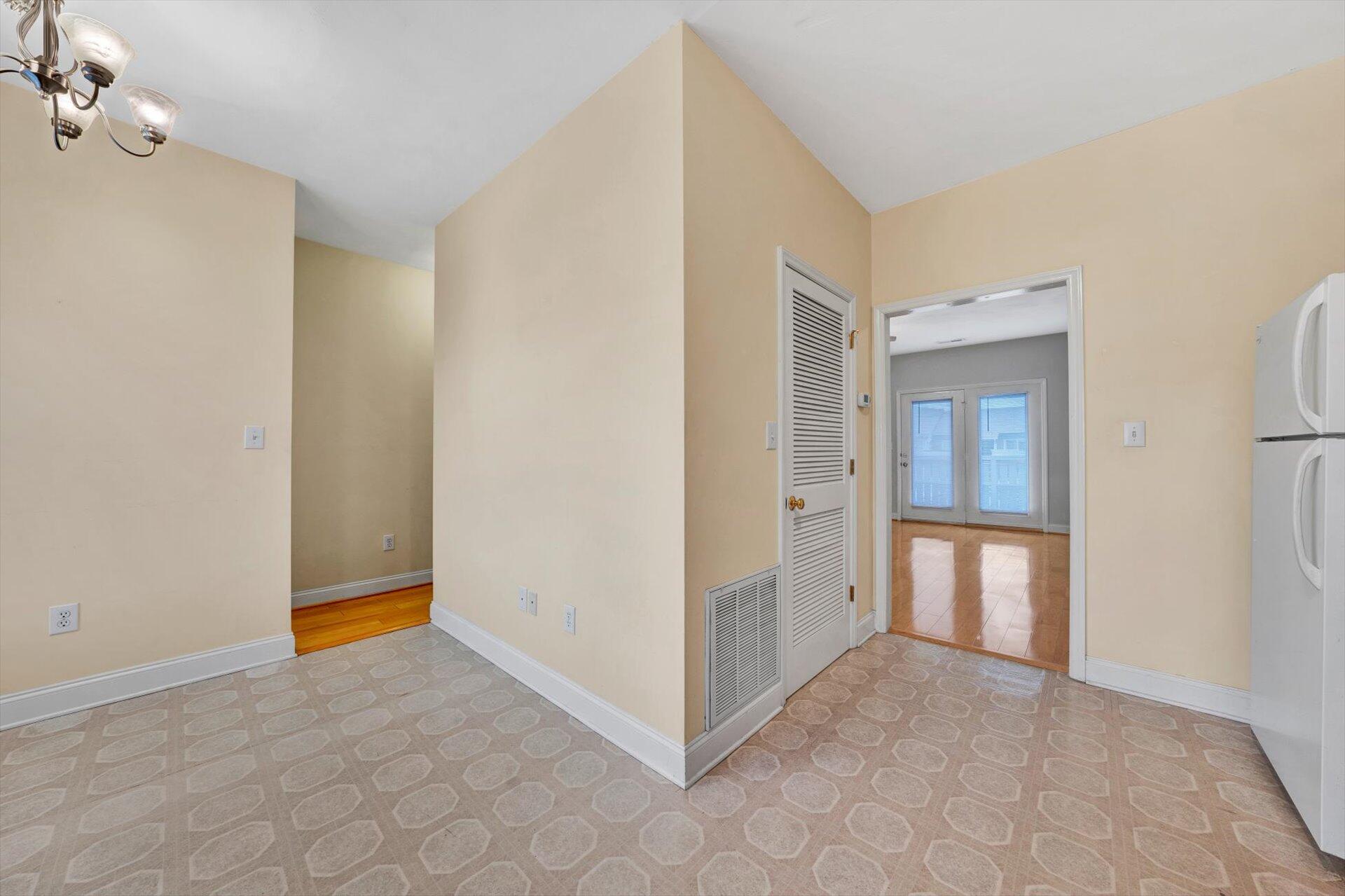 1915 South Clearing Road Salem, VA 24153 - Photo 13 of 27 13-DSC00172