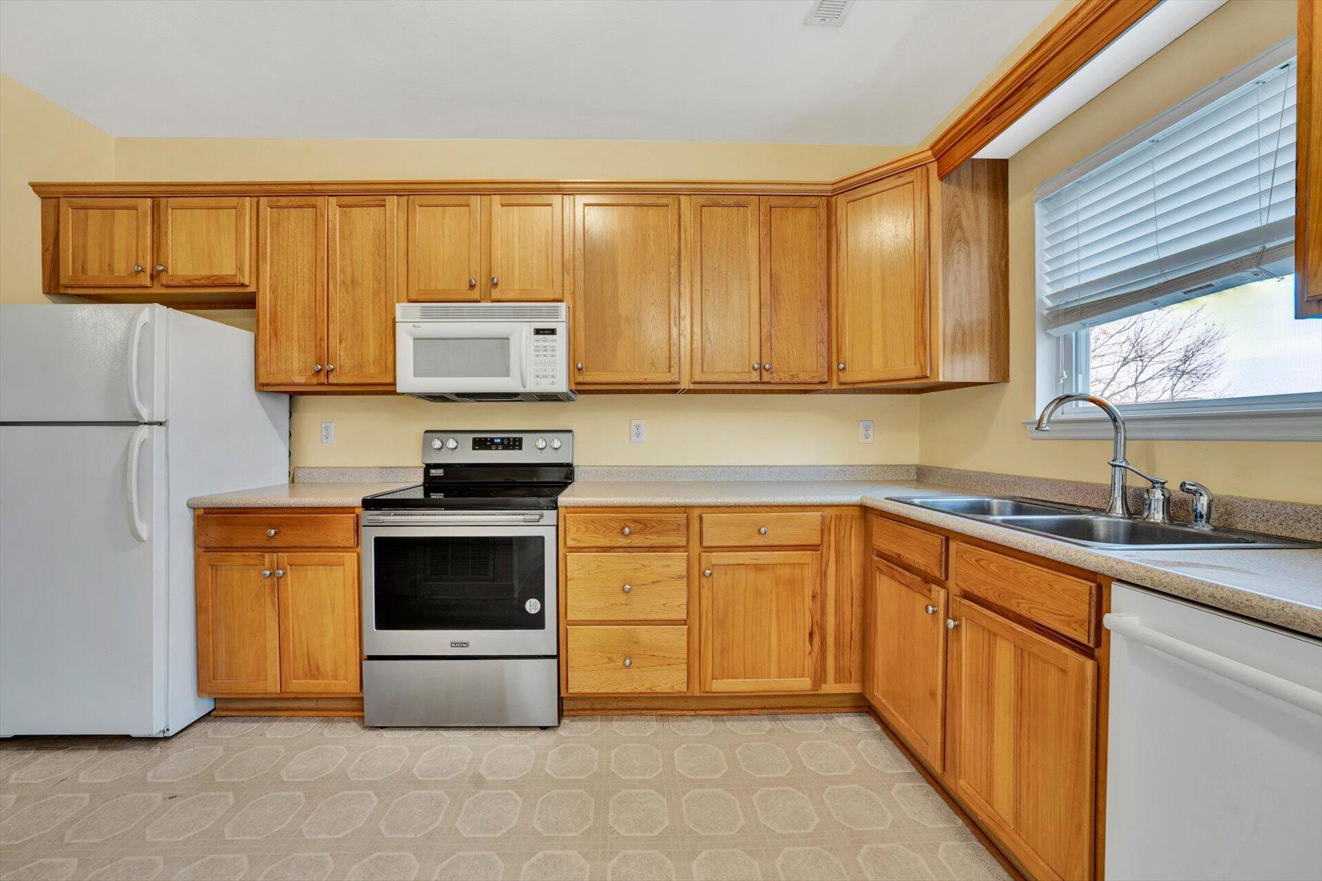 1915 South Clearing Road Salem, VA 24153 - Photo 10 of 27 10-DSC00169