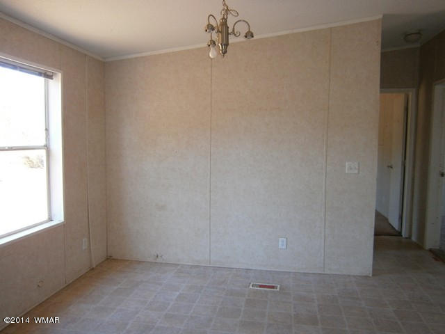 127 Apache County Road Vernon, AZ 85940 - Photo 6 of 20