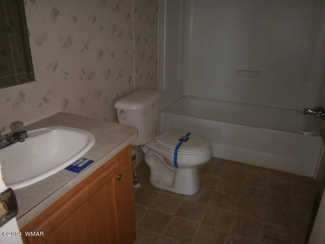 127 Apache County Road Vernon, AZ 85940 - Photo 8 of 20