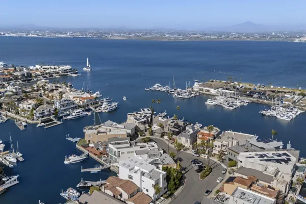 $5,998,000 | 25 Green Turtle Road, Coronado, CA 92118