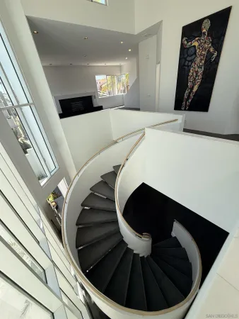 $5,998,000 | 25 Green Turtle Road, Coronado, CA 92118