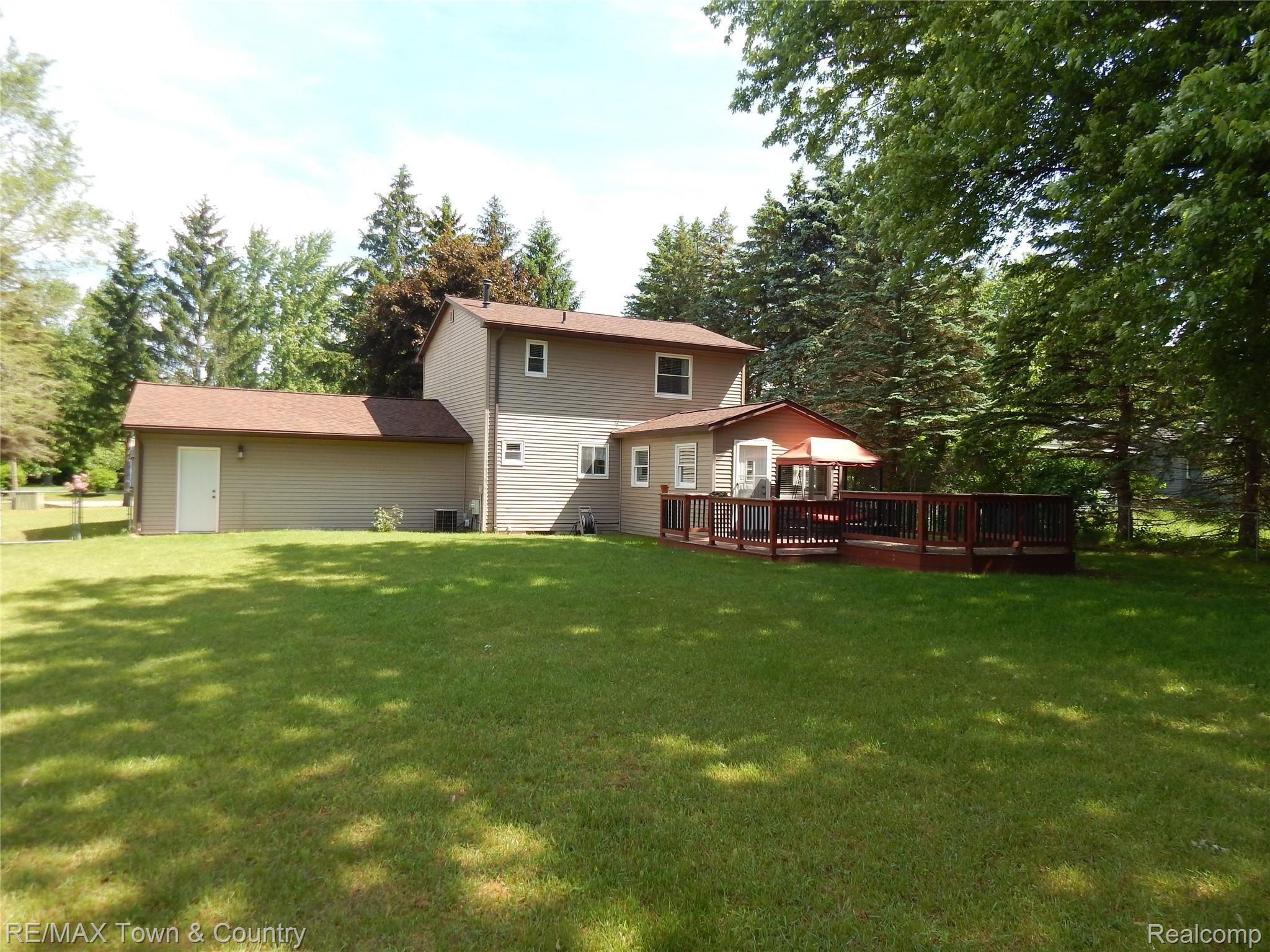 9113 West Frances Road Flushing, MI 48433 - Photo 41 of 47 DSCN1578.JPG