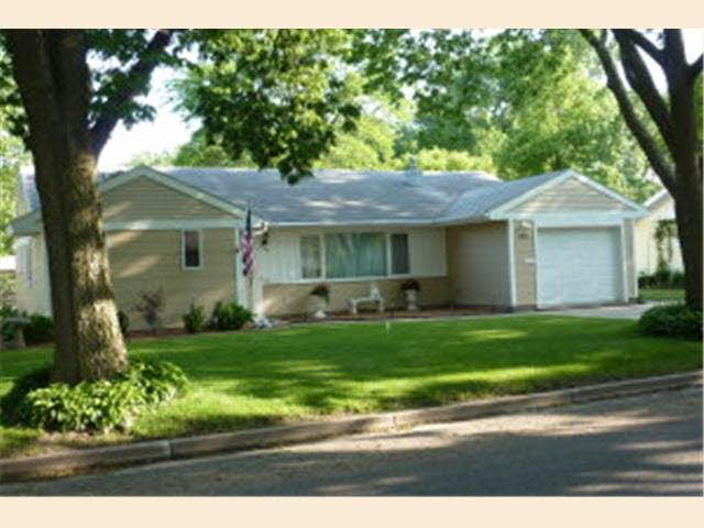 1430 Graham Court Southeast Rochester, MN 55904 - Photo 1 of 17 Gallery Image 1