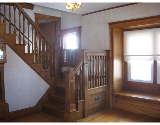 22 Summit Road Medford, MA 02155 - Photo 3 of 12 Gallery Image 3