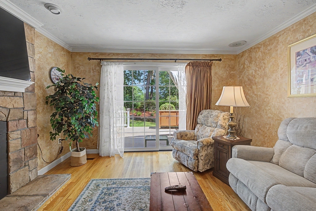 16 Hickory Hill, Unit 16 West Springfield, MA 01089 - Photo 10 of 42