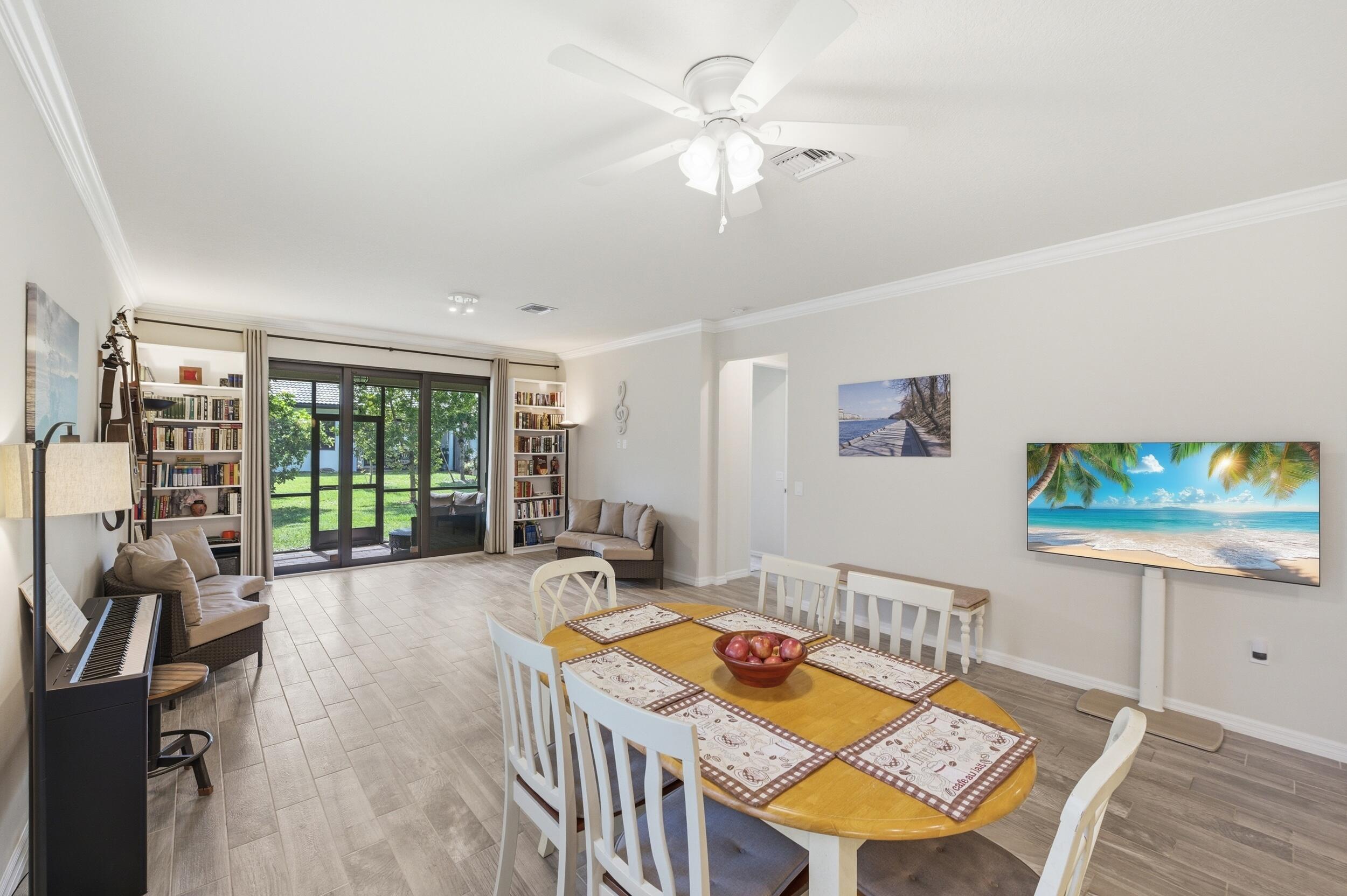 4763 Roldan Court Lake Worth, FL 33467 - Photo 14 of 49 Dining