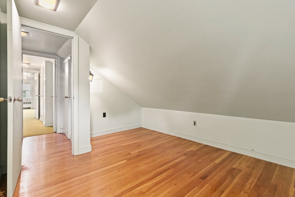 93 Locksley Road Lynnfield, MA 01940 - Photo 28 of 42 Gallery Image 28