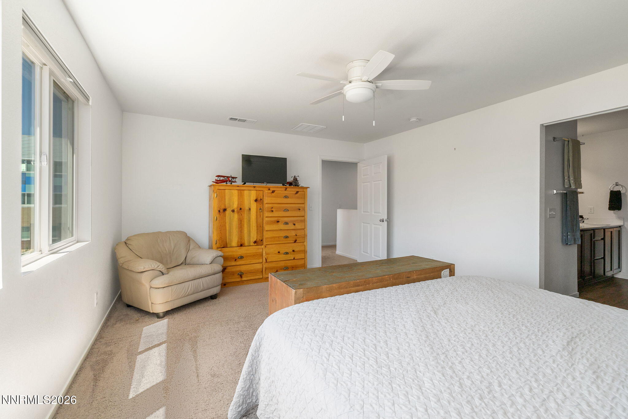 9813 Fishermans Reef Court Reno, NV 89506 - Photo 16 of 26 12-web-or-mls-0X3A3305