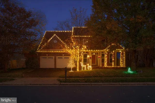 $995,000 | 13222 Stable Brook Way, Herndon, VA 20171