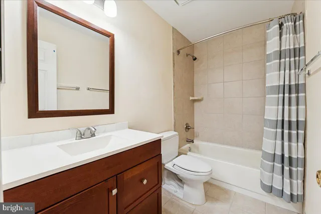 $995,000 | 13222 Stable Brook Way, Herndon, VA 20171