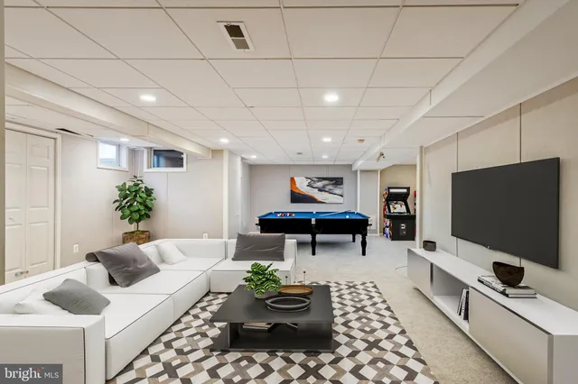 $995,000 | 13222 Stable Brook Way, Herndon, VA 20171