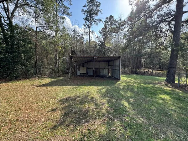 $1,300 | 23278 Morgan Cemetery Road, Splendora, TX 77372