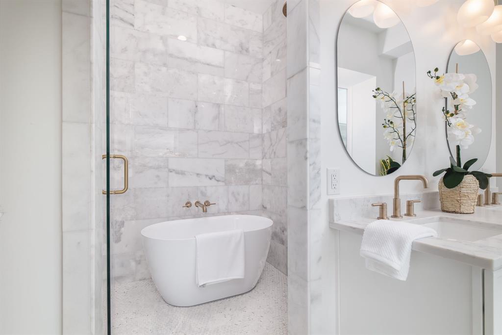 4303 Cedar Springs Road, Unit 103 Dallas, TX 75219 - Photo 26 of 36